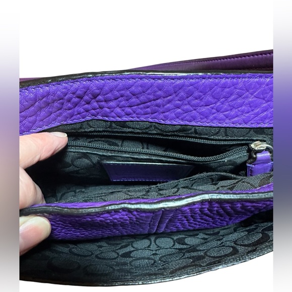 Coach Beeker Brooklyn Messenger Crossbody - Picture 6 of 16